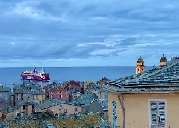 Beautiful, Hyper-center Bastia (Corsica)
